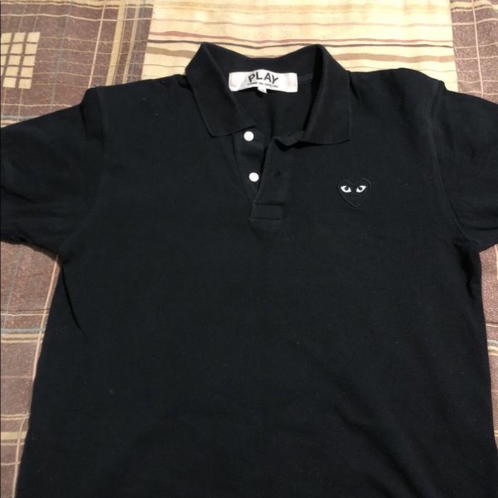 Play black t shirt